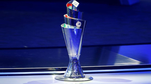 UEFA Uluslar Ligi kupası.