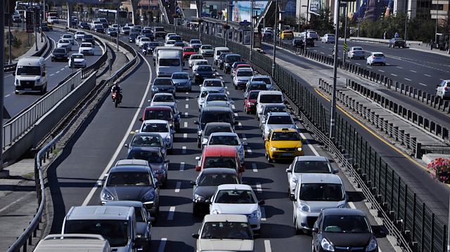 Ekim ayında trafiğe kaydı yapılan taşıt sayısı bir önceki aya göre yüzde 15.7 azaldı.