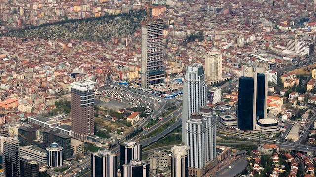 İstanbul'da iş merkezleri ve evler.