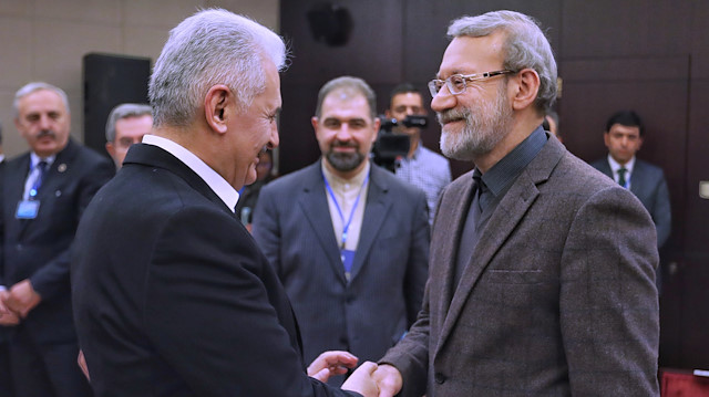 TBMM Başkanı Yıldırım, Tahran'da İranlı mevkidaşı Laricani ile bir araya geldi.