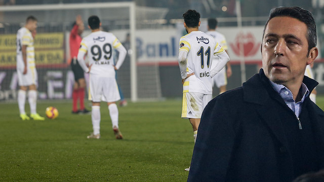 Fenerbahçe bu sezon 4. kez bir maçta kalesinde 3 gol gördü.