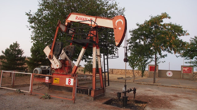 Türkiye'nin ilk petrol kuyusu Raman-8'den 70 yıldır aralıksız petrol çıkarılıyor.