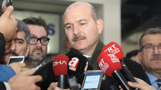 İçişleri Bakanı Süleyman Soylu, açıklaması sırasında gözyaşlarını tutamadı