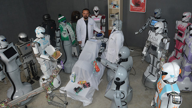 ADA robot Akın Robotics'in diğer robotları tarafından ziyaret edildi. 