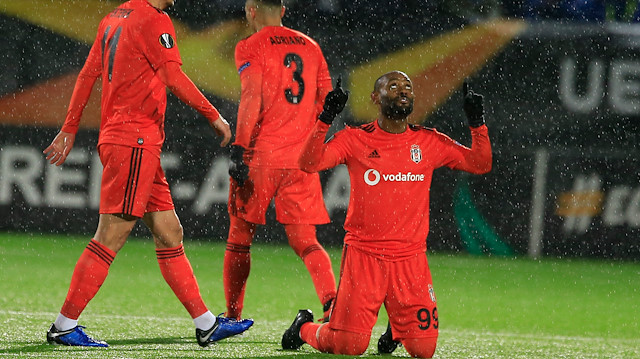 Vagner Love bu sezon Beşiktaş formasıyla çıktığı 15 resmi maçta 7 gol attı.