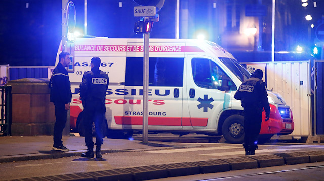 Fransız polisi, saldırı sonrası şehrin birçok bölgesinde güvenlik önlemi aldı.