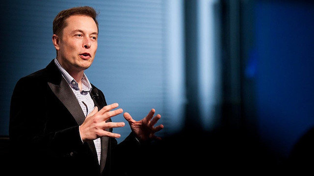Elon Musk'ın, Martin Tripp'in yaptığı açıklama sonrası borsada yaşanan dalgalanmalar nedeni ile bu denli bir tazminat talep ettiği belirtiliyor. 