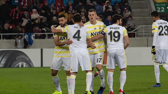 Fenerbahçe, mağlubiyete rağmen turladı