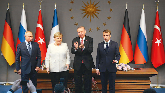 Cumhurbaşkanı Erdoğan’ın önderliğinde İstanbul’da gerçekleştirilen, 4’lü Suriye zirvesine Putin, Merkel ve Macron katılmıştı.