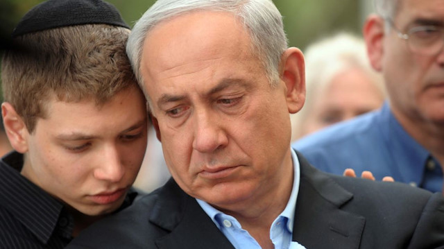 İsrail Başbakanı Binyamin Netanyahu ve oğlu Yair Netanyahu