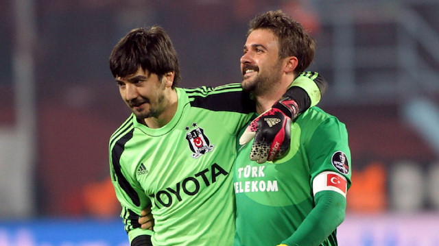 Tolga Zengin Beşiktaş'ta yedek kaleci konumunda, Onur Kıvrak ise Trabzonspor'da kadro dışı.