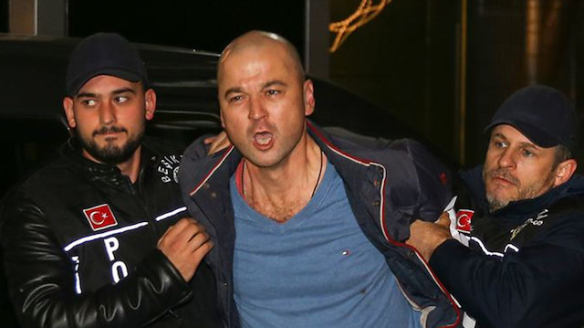 Murat Özdemir papağana yaptığı işkenceden dolayı tekrar gözaltına alındı. 