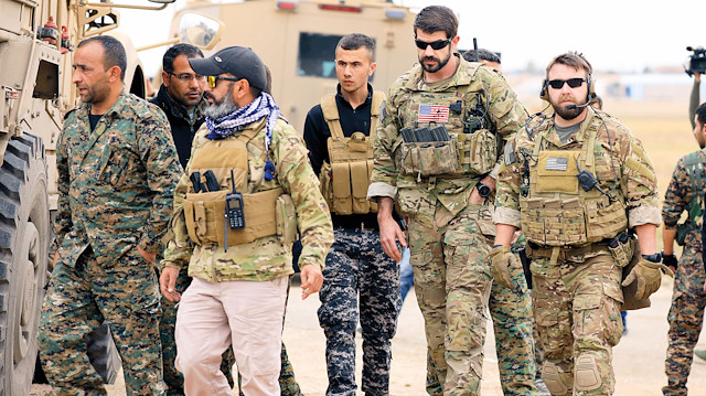 ABD askerleri ve PYD'li teröristler