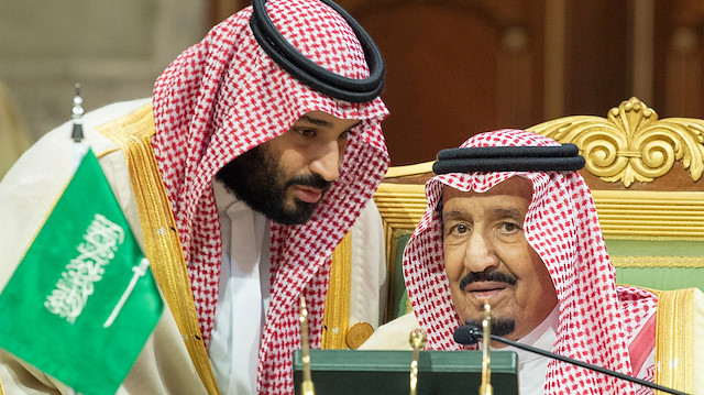 Suudi Arabistan Kralı Selman bin Abdülaziz ve Prens Selman.

