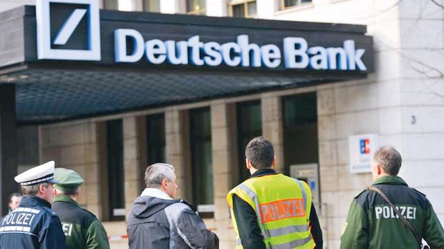 Alman Deutsche Bank'a kara para baskını