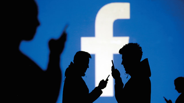 Facebook daha önce de birçok kez veri ihlali ve güvenlik açığı nedeniyle gündeme gelmişti.