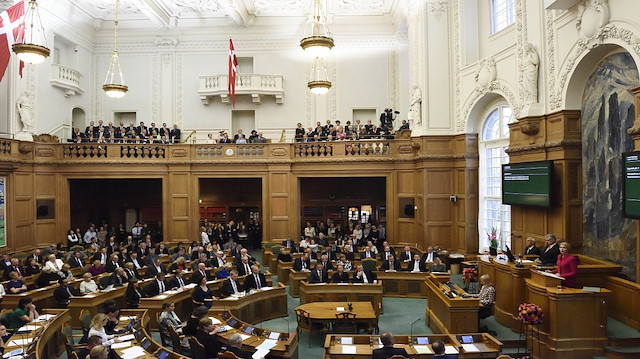 البرلمان الدنماركي يوافق على خطة تمويل جزيرة اللاجئين