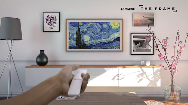 Samsung, yaşam tarzına yönelik TV serisinin amiral gemisi konumunda olan The Frame ve Serif TV, geleneksel TV kavramının ötesine geçerek ev dekorasyonuzun bir parçası haline getiriyor.
