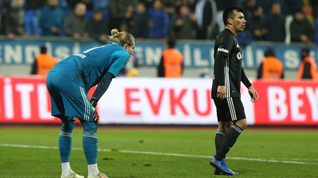 Karius yediği gollerle Beşiktaşlı taraftarların tepkisini çekti.