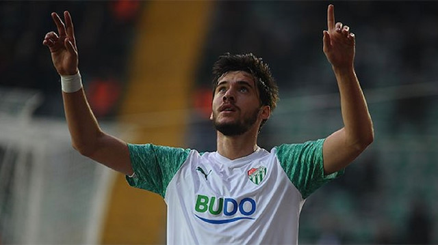 Umut Nayir. 