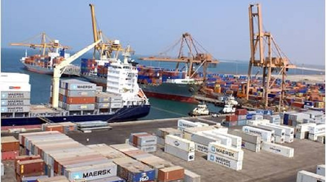 A UN mission tasked with monitoring a ceasefire in Yemen’s eastern city of Al-Hudaydah visited the strategic port.