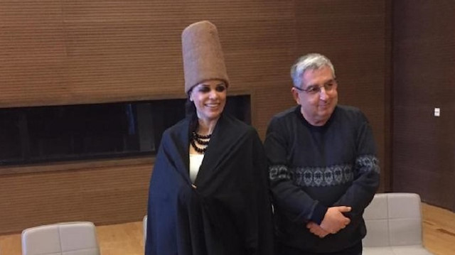 Yasmin Levy wears traditional Sufi dress