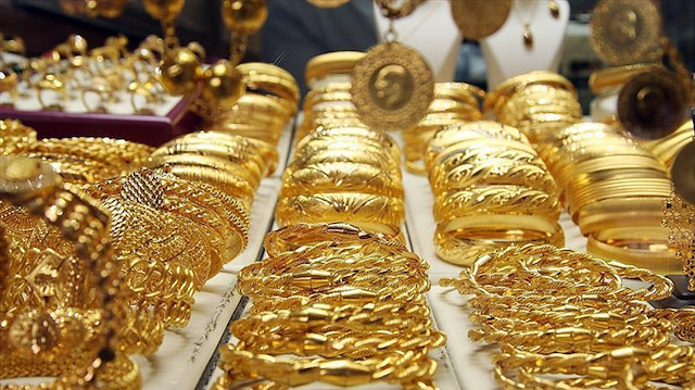 İstanbul Kapalıçarşı'da altın fiyatları.