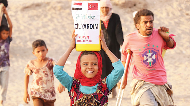Türkiyeli sivil toplum kuruluşlarının savaş nedeniyle zor durumda olan Yemen halkına insani yardım götürmesi engellenmek isteniyor.