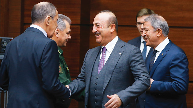 Rusya Savunma Bakanlığı binasında gerçekleşen toplantı, Cumhurbaşkanı Erdoğan ile Rusya Devlet Başkanı Putin’in ocak ayında yapmayı planladığı görüşmeye hazırlık niteliğindeydi. Türkiye ve Rusya, Suriye’de terör örgütlerine karşı birlikte çalışmaya devam edecek.