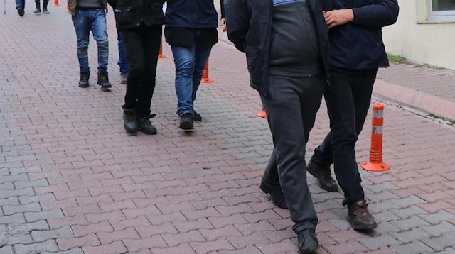 At least 31 suspected members of the Fetullah Terrorist Organization (FETÖ) have been arrested in the capital Ankara.