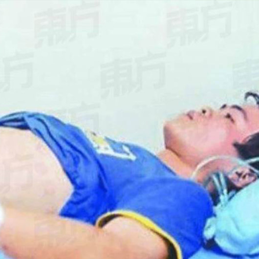 صيني باع كليته في 2011 من أجل هاتف آيفون يبدأ غسيل كليته