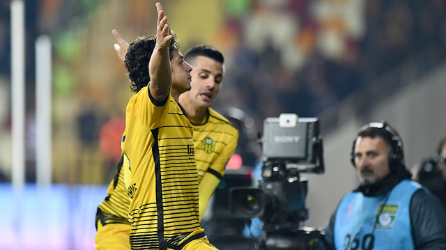 Süper Lig'de başarılı bir performans sergileyen Guilherme, 16 resmi maçta 4 gol attı 7 de asist yapma başarısı gösterdi.