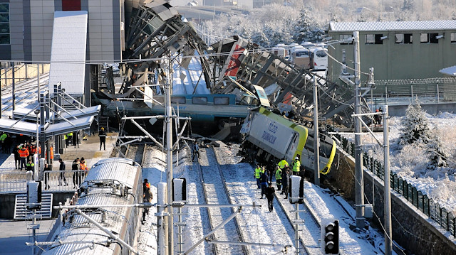 Telsiz konuşmaları hızlı tren kazasının nedenini ortaya çıkardı