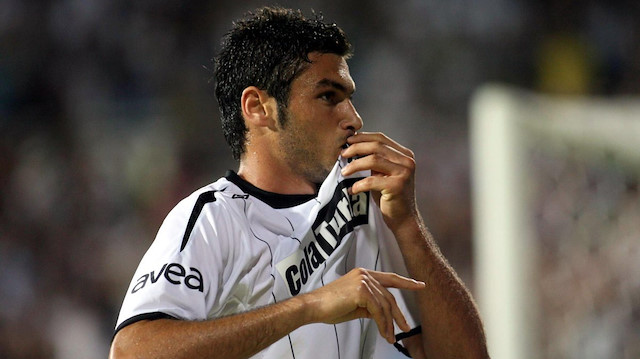 Burak Yılmaz, Süper Lig kariyerinde 283 resmi maçta 163 gol attı. 