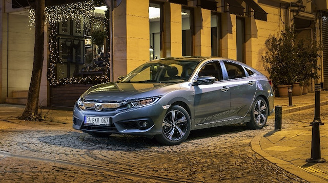 Honda Civic sedan rekorun baş aktörü oldu.