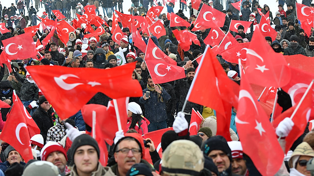 Turkey remembers fallen WWI soldiers with massive march