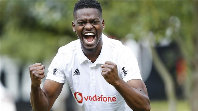 Nicolas Isimat-Mirin, French defender for Dutch football side PSV Eindhoven, has signed with Turkey's Besiktas for a three-and-a-half years until June 2022.