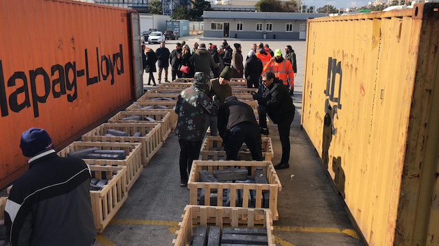 Türk ve Yunan polisleri Pire Limanı'nda ortak operasyon yapmışlardı.