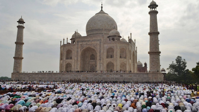 Hindistan'da din ayrıcalıklı vatandaşlık yasası