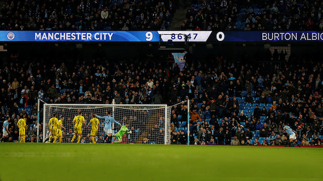 Manchester City, 9-0 kazandığı maçta 10. golü atmak için mücadele sonuna kadar olağanüstü bir çaba sergiledi.
