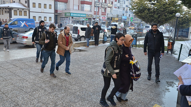 Haklarında yakalama kararı bulunan FETÖ üyeleri düzenlenen operasyon sonucu yakalandı.