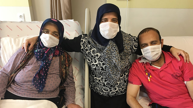 Ablası ve yeğeni nakil bekleyen Kadriye Atak, en zor kararını vererek böbreğini ablasına bağışladı.