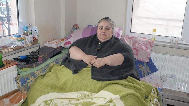 16 yıl önce 45 kilo olan Aysun Çamtepe, zayıflamak ve sağlığına kavuşmak istiyor.