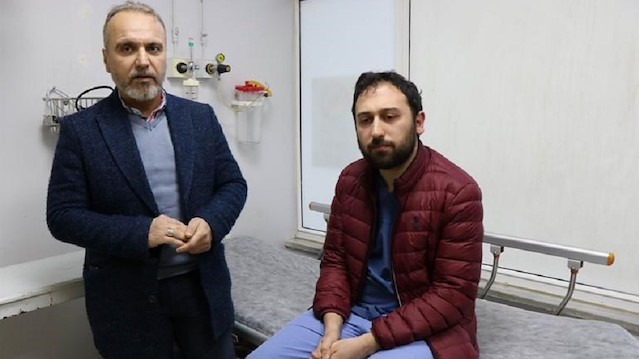 Acil Tıp Asistanı Dr. Hüseyin Tufan Yanık, başka bir hastaneye giderek darp raporu aldı.