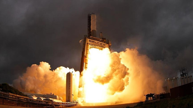 SpaceX Iridium'un toplamda 75 uydusunu yörüngeye göndermiş oldu.