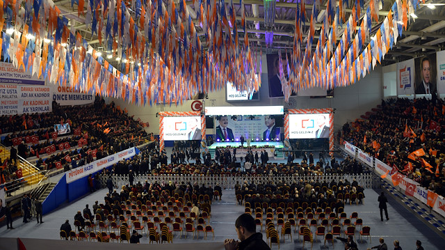 AK Parti'nin Malatya belediye başkan adayları törenle tanıtıldı