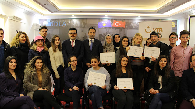 بدعم تركي.. تخريج 96 طالباً من "القادة الشباب" بكوسوفو