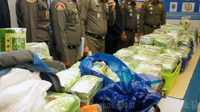 Malaysian police seized nearly 600 kg of drugs they believe was mostly crystal methamphetamine in a crackdown on two trafficking syndicates over the weekend.