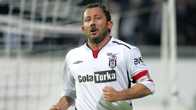 Sergen Yalçın Beşiktaş'ta gösterdiği performansla adını siyah-beyazlı kulübün efsaneleri arasına yazdırdı.