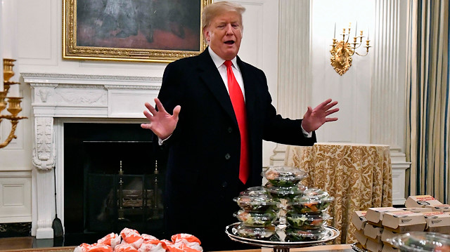 Trump, hükümetin kapanması nedeniyle konuklarına dışarıdan hamburger söyledi